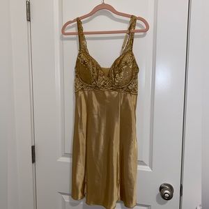 Vintage Victoria's Secret Gold Nightgown/slip  Underwire Lightly Padded cups